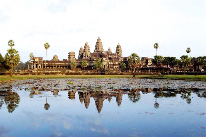 Obraz przedstawia krajobraz miasta Siem Reap w Kambodży